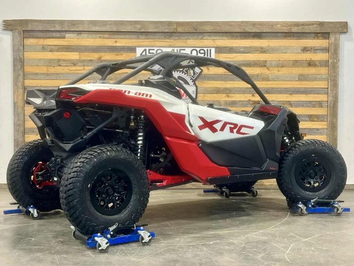 2024 BRP CAN-AM MAVERICK X3 X-RC TURBO RR 200 HP + DPS + 4X4 + 64'' + FOX QS3 + 4351 KM 