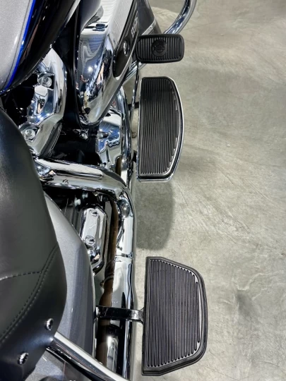 2022 HARLEY DAVIDSON FLHR ROAD KING 107 p.c = 1746 cc EFI + SEULEMENT 29173 KM + RARE & A1 