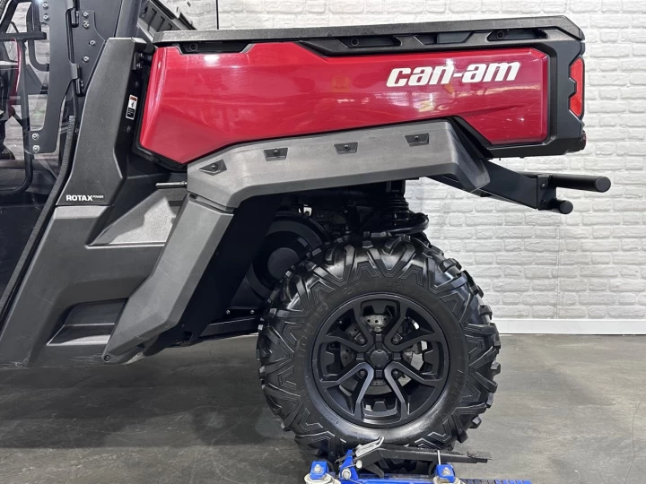 2016 BRP CAN-AM DEFENDER XT HD-10 EFI + 4WD + DPS + CABINE + CHAUFRETTE + 11130 KM + RARE & A1 