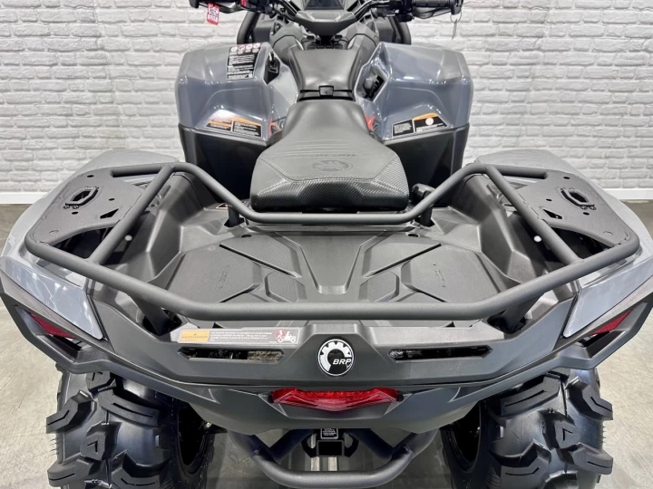 2026 BRP CAN-AM OUTLANDER X-MR 700 EFI + 4WD + DPS + SEULEMENT 815 KM + GARANTIE B.E.S.T 2030 + RARE & A1 