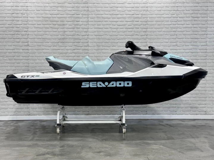 2024 BRP SEA-DOO GTX PRO HD - HEAVY DUTY 130 H.P @ 170 H.P + SEULEMENT 11 HR + 3 PASSAGERS + RARE & A1 