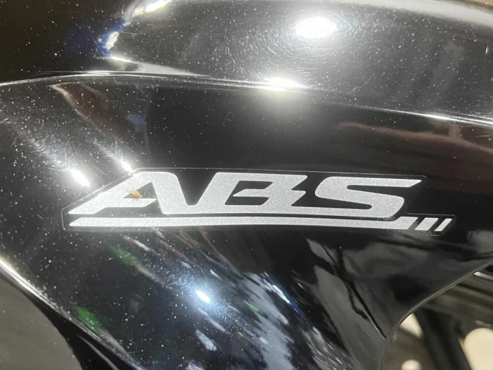 2018 SUZUKI GSX-S 750 A.B.S + PETITE PLAQUE + SEULEMENT 16201 KM 