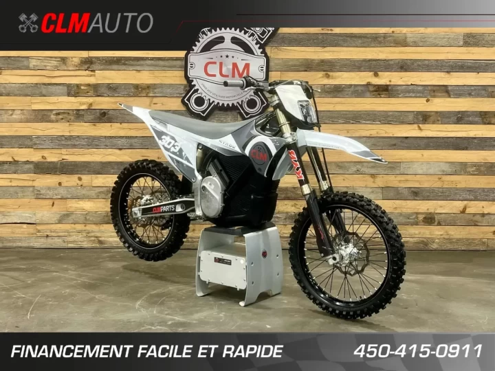 2023 STARK FUTURE VARG ALPHA 80 HP VE-EV-VEHICULE ELECTRIQUE - MX - MOTOCROSS - ENDURO + SEULEMENT 36 HR + CONDITION A1 