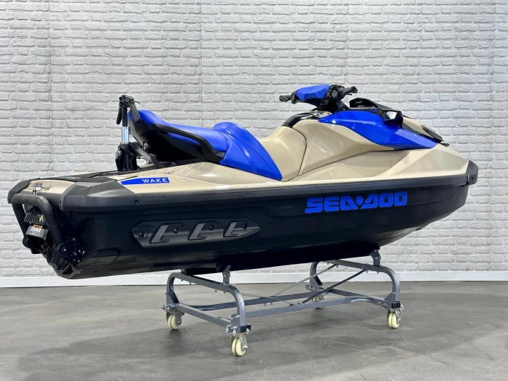 2025 BRP SEA-DOO EDITION WAKE 170 H.P + IBR + VTS + IDF + TOUR & RACK + 3 PASSAGERS + RARE 