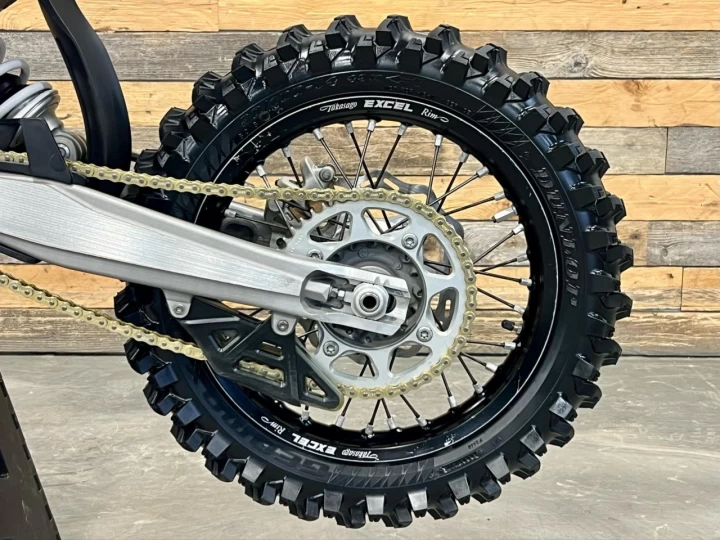 2022 KTM 85 SX MX-MOTOCROSS / ROUE 14'' & 17'' + SEULEMENT 35 HR + RARE & A1 