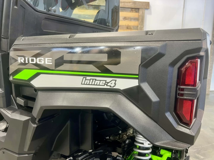 2024 KAWASAKI RIDGE 1000 EFI VERSION XR HVAC + 4X4 + EPS + TOUTE ÉQUIPÉE + GARANTIE NOVEMBRE 2027 + ULTRA RARE & A1 