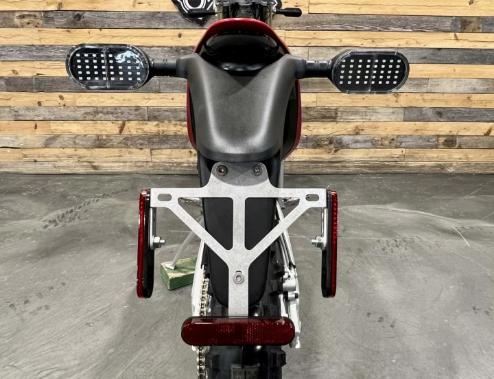 2025 STARK FUTURE VARG EX 60 HP @ 80 HP + LÉGALE SUR LA ROUTE + NEUF 0 KM + GARANTIE 2 ANS 