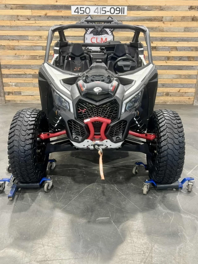 BRP CAN-AM MAVERICK X3 X-RC TURBO RR 200 HP + DPS + 4X4 + 64'' + FOX QS3 + 4351 KM  2024
