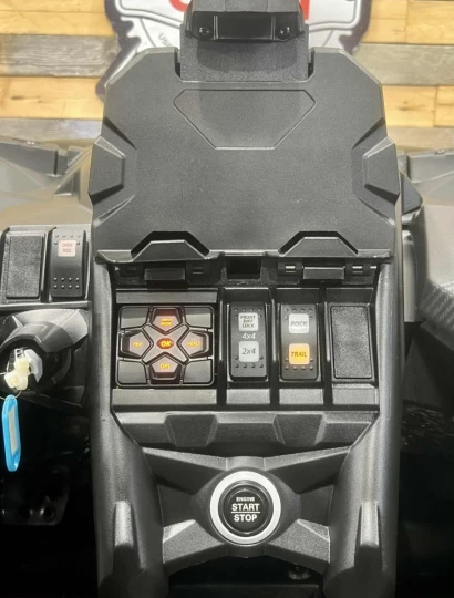 2024 BRP CAN-AM MAVERICK X3 X-RC TURBO RR 200 HP + DPS + 4X4 + 64'' + FOX QS3 + 4351 KM 