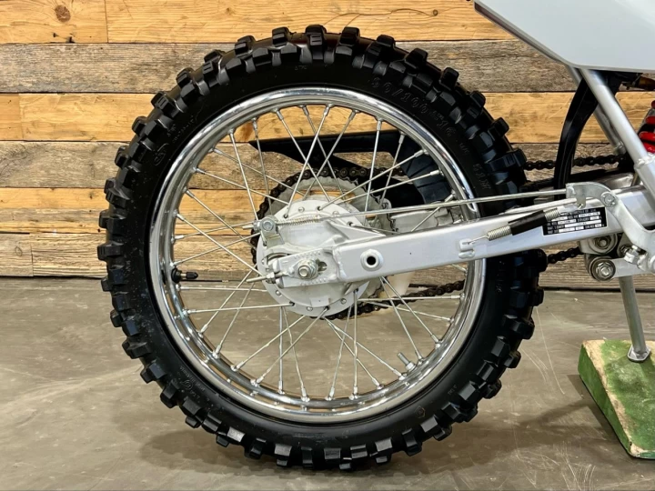2019 HONDA CRF 125F + MODELE A GROSSE ROUES +/- 20 HR + 4 TEMPS + RARE & CONDITION A1 