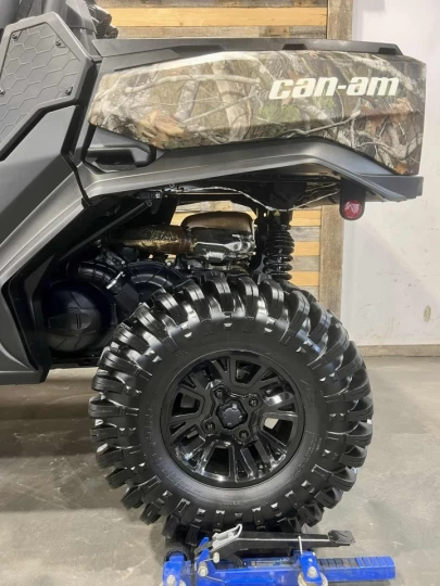 2023 BRP CAN-AM COMMANDER MAX CREW 1000R EFI + 4X4 + DPS + SEULEMENT 154 KM / 17 HR + 4 PASSAGERS + RARE & A1 