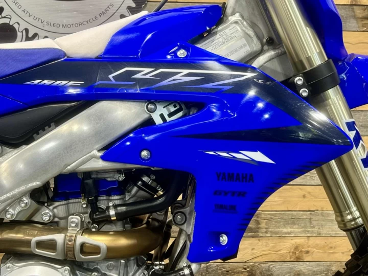 2023 YAMAHA YZ 450F EFI + 4 TEMPS + SEULEMENT 17 HR + MX-ENDURO-SNOWBIKE + CONDITION A1 