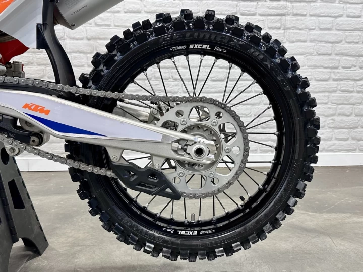 2022 KTM 150 SX - 2 TEMPS - MX MOTOCROSS + SEULEMENT 27 HR + RARE & IMPECCABLE A1 