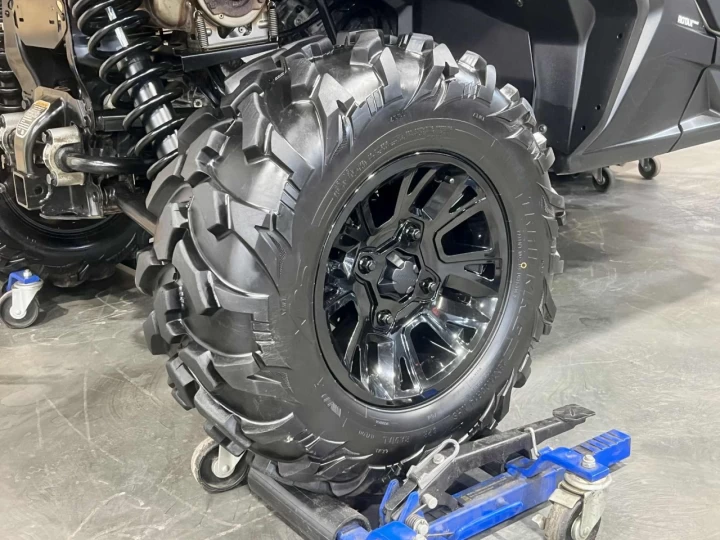 2021 BRP CAN-AM COMMANDER XT 1000R EFI + 4X4 + DPS + 5439 KM + CONDITION A1 