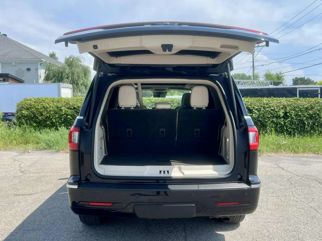 2021 LINCOLN NAVIGATOR EDITION RESERVE + MAGS 22'' + 7 PASSAGERS + TOUTE ÉQUIPÉE  Main Image