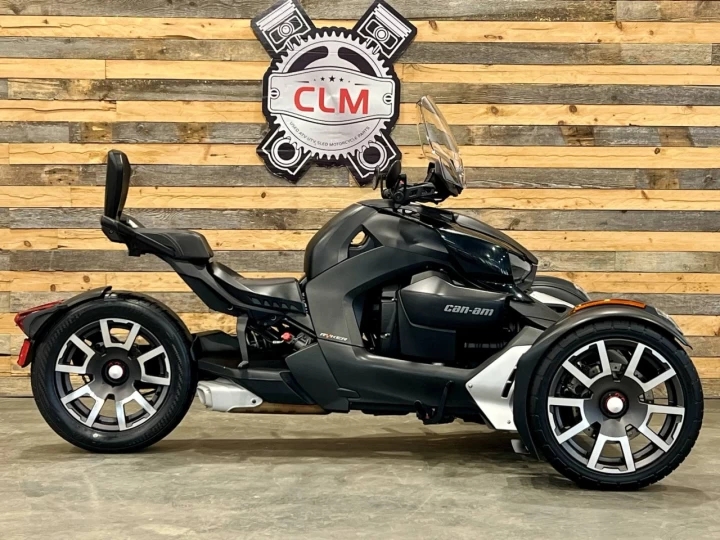 2021 BRP CAN-AM RYKER 900 EDITION RALLY + SUSPENSION KYB + BANC 2 PLACES + PARE BRISE 
