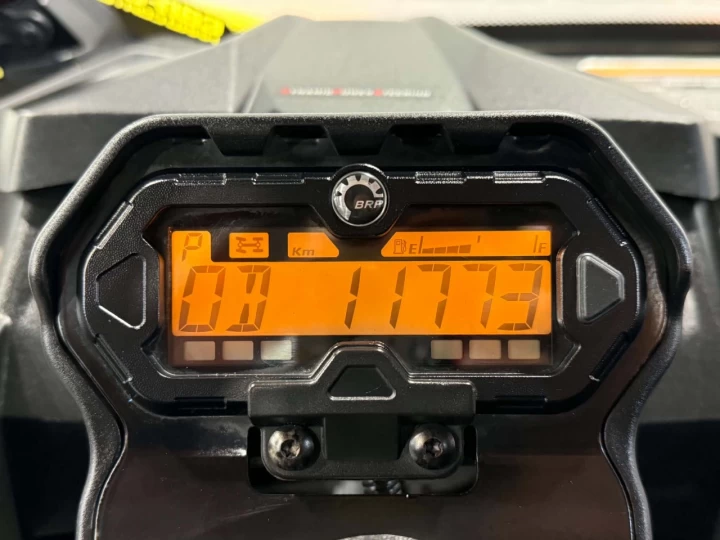 2019 BRP CAN-AM MAVERICK SPORT 1000R EFI + 4WD + DPS + FOX + BEAUCOUP D'ÉQUIPEMENTS $$$ + RARE & A1 