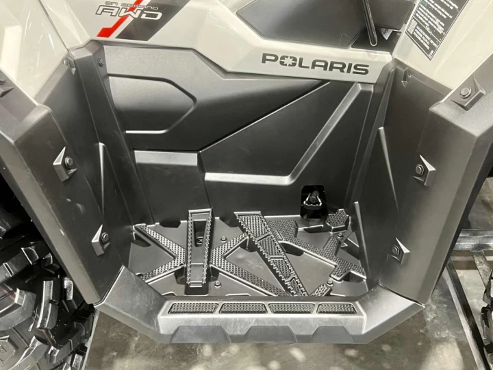 2023 POLARIS SPORTSMAN 850 EFI ULTIMATE TRAIL + 4X4 + EPS + SEULEMENT 534 KM / 34 HR + CONDITION A1 