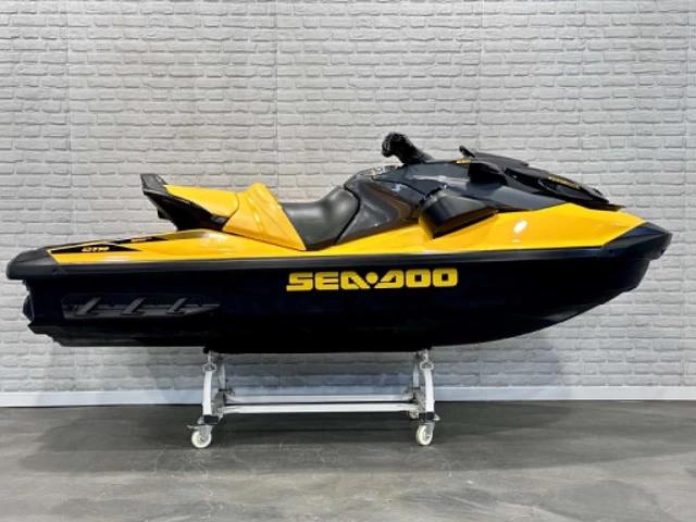 BRP SEA-DOO GTR 230 H.P + IBR + VTS + AUDIO + 3 PASSAGERS + SEULEMENT 65 HR + RARE & A1  2022