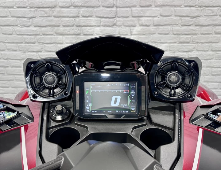 2026 KAWASAKI JET SKI ULTRA 310 LX +JETSOUND AUDIO + SEULEMENT 11 HR + 3 PASSAGERS + TOILE + RARE & A1 