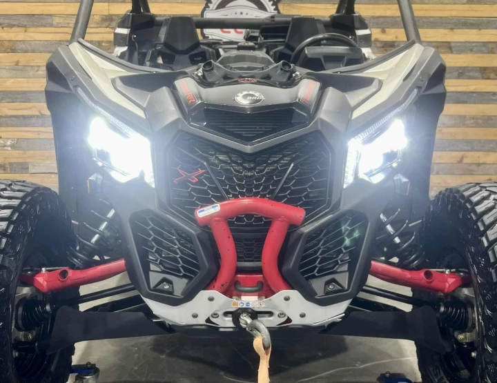 2024 BRP CAN-AM MAVERICK X3 X-RC TURBO RR 200 HP + DPS + 4X4 + 64'' + FOX QS3 + 4351 KM 