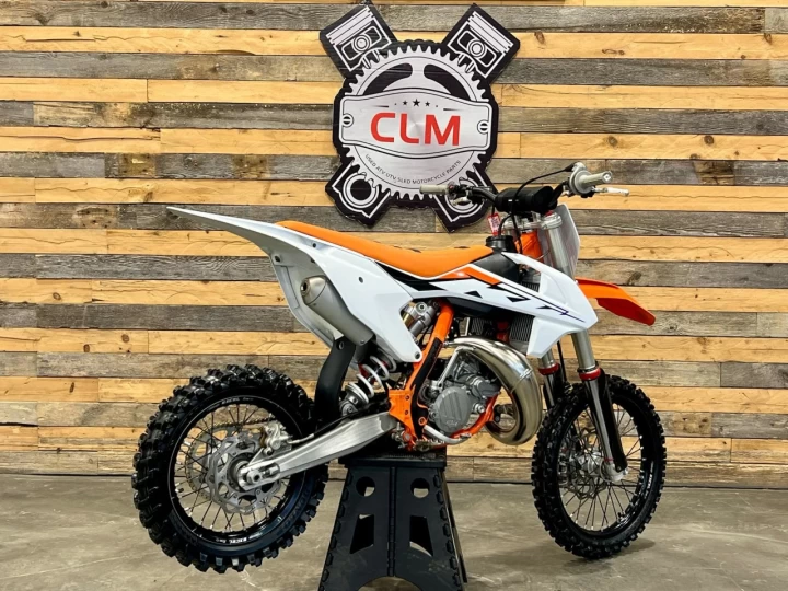 2022 KTM 85 SX MX-MOTOCROSS / ROUE 14'' & 17'' + SEULEMENT 35 HR + RARE & A1 
