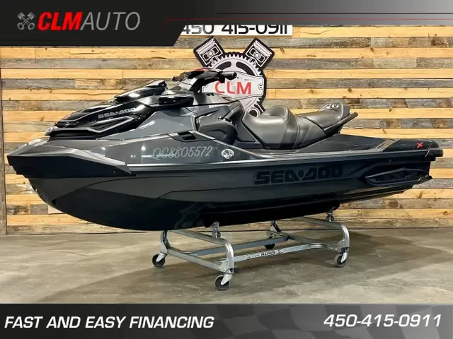 BRP SEA-DOO RXT-X 300 HP + IBR + VTS + AUDIO PREMIUM + ENSEMBLE TECH + 3 PASSAGERS + 46 HR SEULEMENT  2022