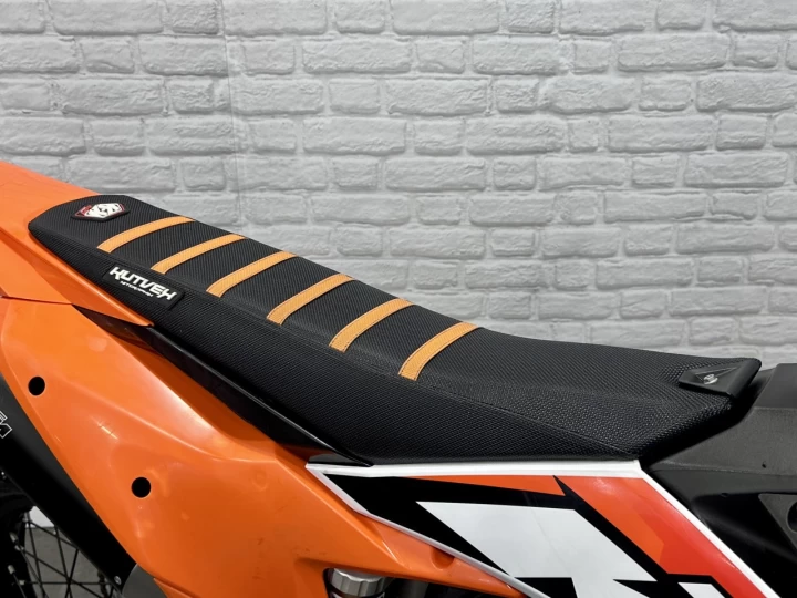 2023 KTM 350 SX-F EFI + 4 TEMPS + SEULEMENT 35 HR + MX - MOTOCROSS - ENDURO + RARE 