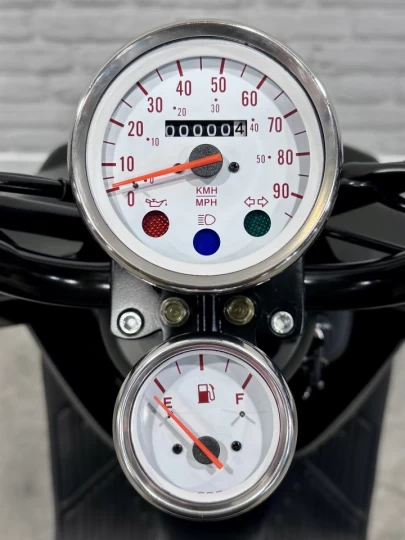 2026 ADLY SCOOTER BULLSEYE GTC 50 cc + 2 TEMPS + NEUF 0 KM + EN INVENTAIRE & LIVRAISION RAPIDE 
