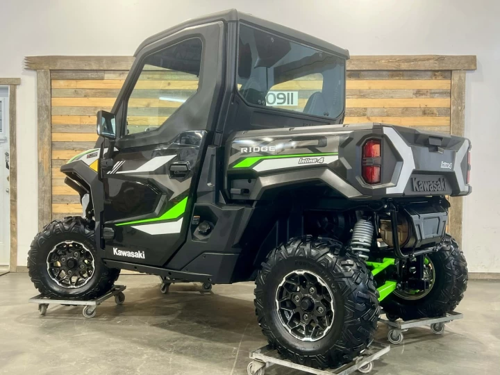 2024 KAWASAKI RIDGE 1000 EFI VERSION XR HVAC + 4X4 + EPS + TOUTE ÉQUIPÉE + GARANTIE NOVEMBRE 2027 + ULTRA RARE & A1 