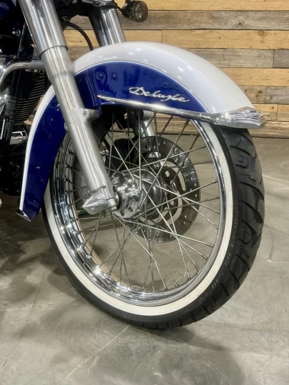 2006 HARLEY DAVIDSON FLSTN SOFTAIL DELUXE + LOOK UNIQUE & CUSTOM + ROUE AVANT 21'' + AUBAINE $$$ 