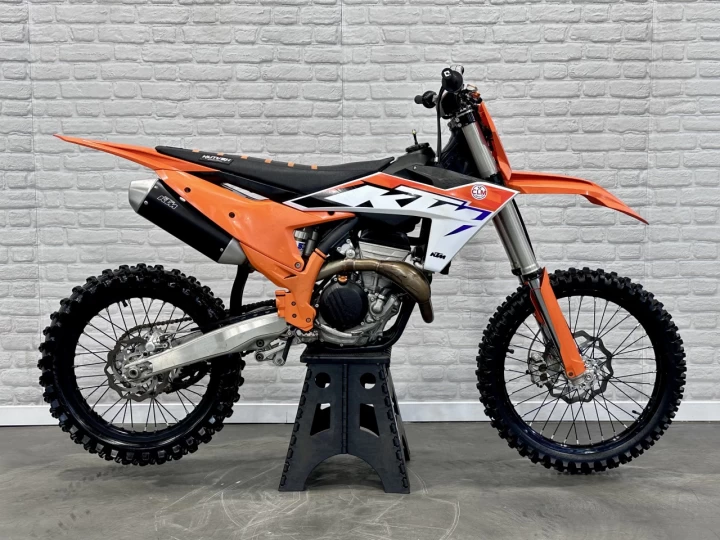 2023 KTM 350 SX-F EFI + 4 TEMPS + SEULEMENT 35 HR + MX - MOTOCROSS - ENDURO + RARE 