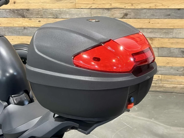 2019 BRP CAN-AM RYKER 600 ACE EFI + PARE-BRISE + COFFRE DE STORAGE + DAMPER + 23714 KM 