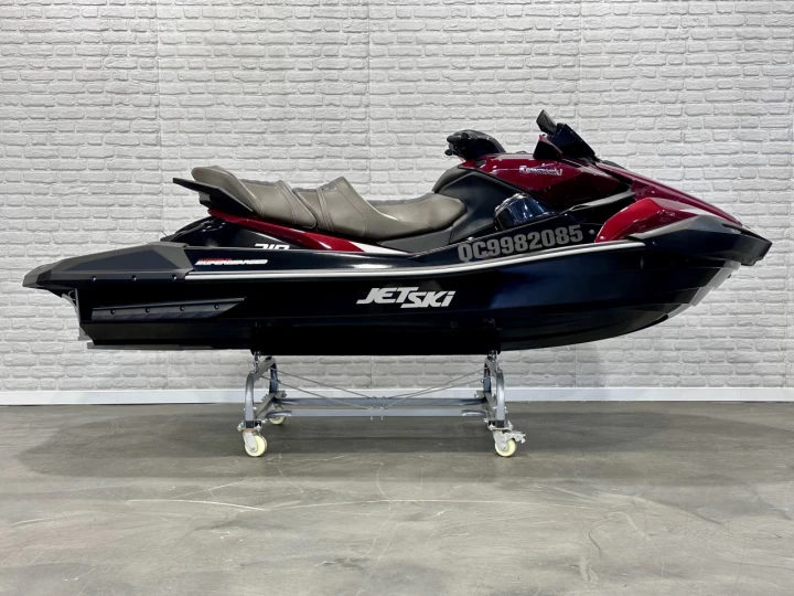 2026 KAWASAKI JET SKI ULTRA 310 LX +JETSOUND AUDIO + SEULEMENT 11 HR + 3 PASSAGERS + TOILE + RARE & A1 