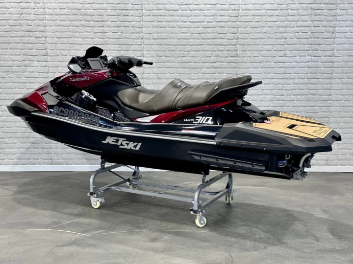 2026 KAWASAKI JET SKI ULTRA 310 LX +JETSOUND AUDIO + SEULEMENT 11 HR + 3 PASSAGERS + TOILE + RARE & A1 