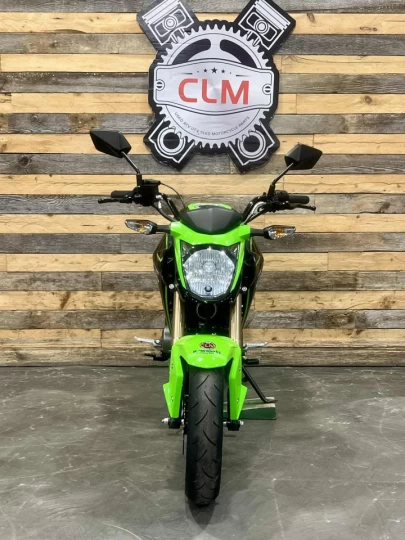2017 KAWASAKI Z125 PRO + 4 VITESSES + SEULEMENT 4394 KM + RARE & CONDITION A1 