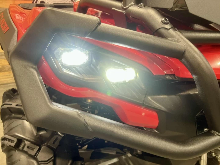 2024 BRP CAN-AM OUTLANDER X-MR 850 EFI + 4X4 + DPS + SEULEMENT 436 KM / 36 HR + CONDITION A1 