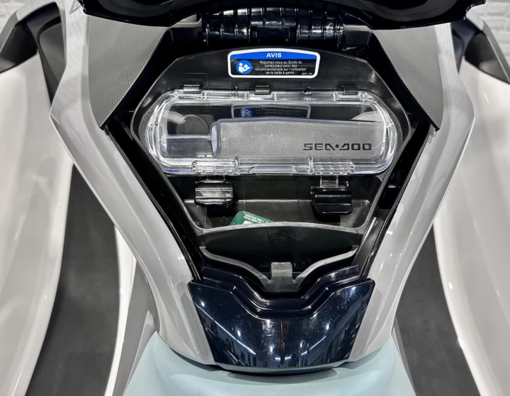 2024 BRP SEA-DOO GTX PRO HD - HEAVY DUTY 130 H.P @ 170 H.P + SEULEMENT 11 HR + 3 PASSAGERS + RARE & A1 