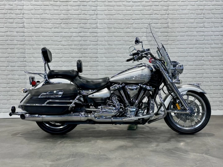 2006 YAMAHA STRATOLINER VX 1900 EFI + MOTO CRUISER - TOURING 