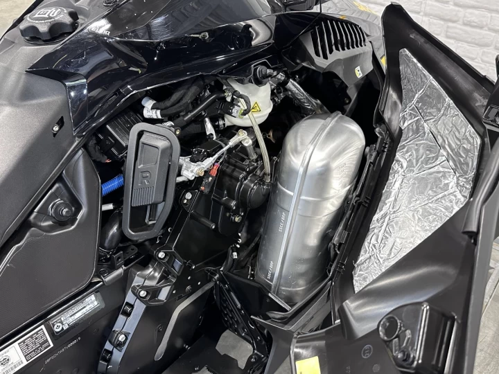 2026 BRP SKI-DOO TUNDRA L.E 600 ACE EFI LT-LONG TRACK 154'' + REV GEN4 + SEULEMENT 808 KM + RARE 