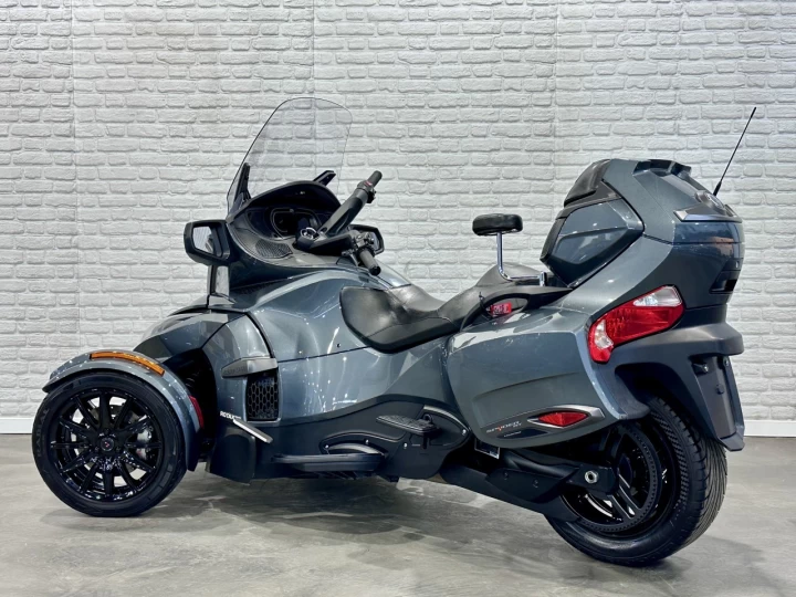 2018 BRP CAN-AM SPYDER RT LIMITED EDITION DARK SE-6 (SEMI-AUTOMATIQUE) ROTAX 1330 cc ACE EFI + 56197 KM + RARE & A1 