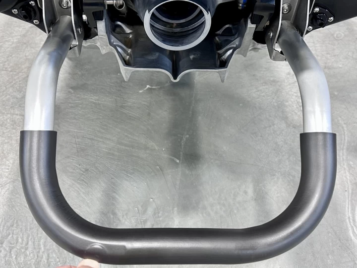2026 KAWASAKI JET SKI ULTRA 310 LX +JETSOUND AUDIO + SEULEMENT 11 HR + 3 PASSAGERS + TOILE + RARE & A1 