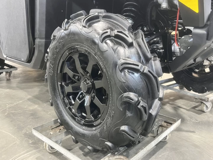 2022 BRP CAN-AM DEFENDER HD-10 + DPS + 6X6 + SEULEMENT 2556 KM + ULTRA RARE & A1 