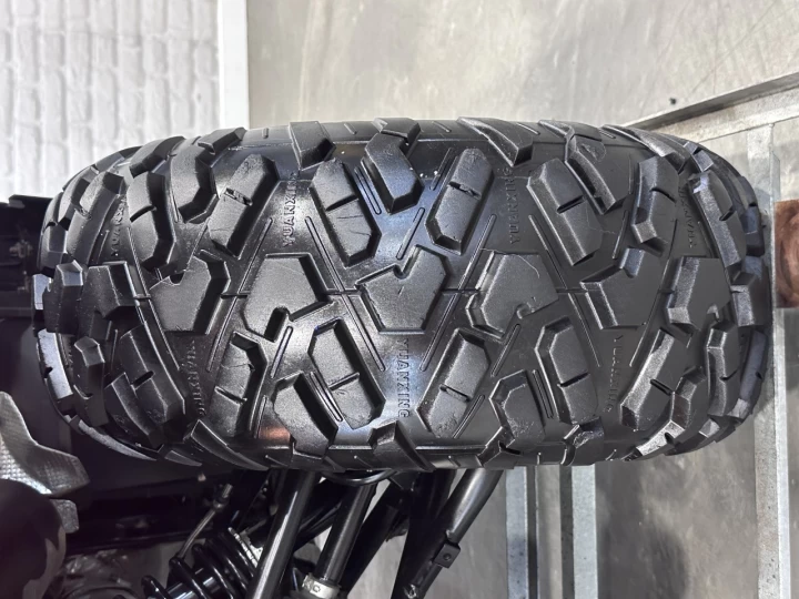 2023 CF MOTO C-FORCE 600 EFI TOURING + 4WD + EPS + 1959 KM + 2 PASSAGERS + GARANTIE 2028 + RARE & A1 