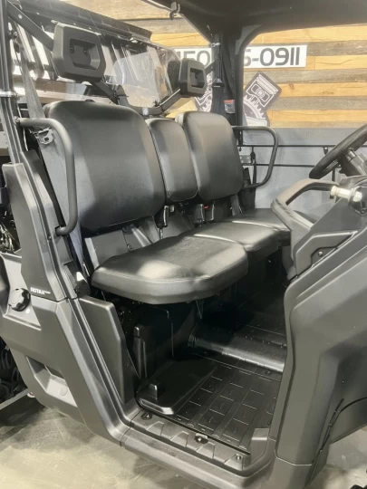 2022 BRP CAN-AM DEFENDER HD-10 + DPS + 6X6 + SEULEMENT 2556 KM + ULTRA RARE & A1 