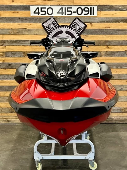 2024 BRP SEA-DOO RXP-X 325 HP + IBR + VTS + AUDIO PREMUIM + ENSEMBLE TECHNOLOGIE + SEULEMENT 4 HR + RARE & IMPECCABLE A1 