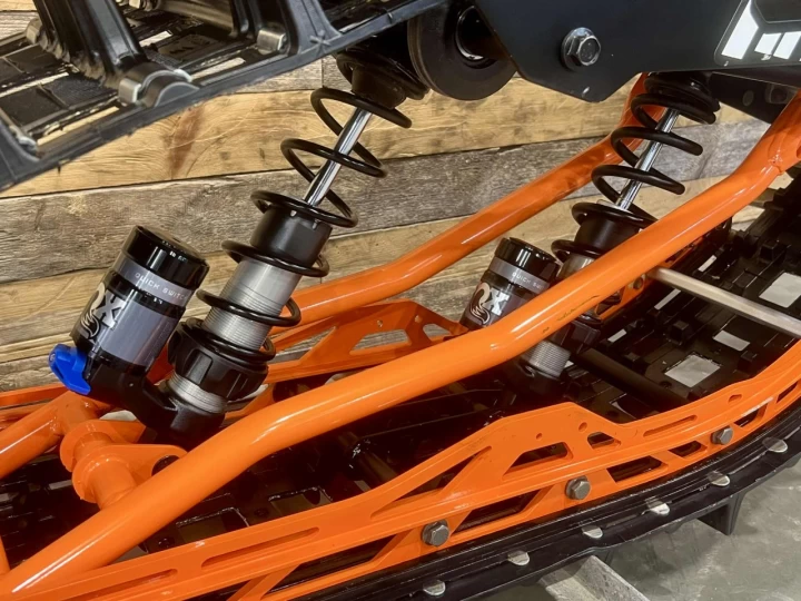 2019 KTM SX-F 450 EFI + 4 TEMPS + SEULEMENT 92 HR + BEAUCOUP D'OPTIONS $$$ + RARE & CONDITION A1 