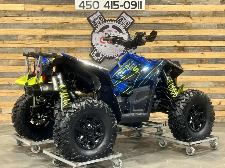 2023 POLARIS SCRAMBLER XP 1000 VERSION ''S'' + 4X4 + EPS + SEULEMENT 2235 KM + GARANTIE JANVIER 2027 + LOOK INCROYABLE 