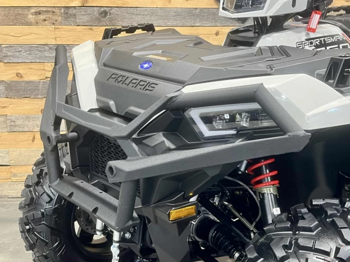 2023 POLARIS SPORTSMAN 850 EFI ULTIMATE TRAIL + 4X4 + EPS + SEULEMENT 534 KM / 34 HR + CONDITION A1 