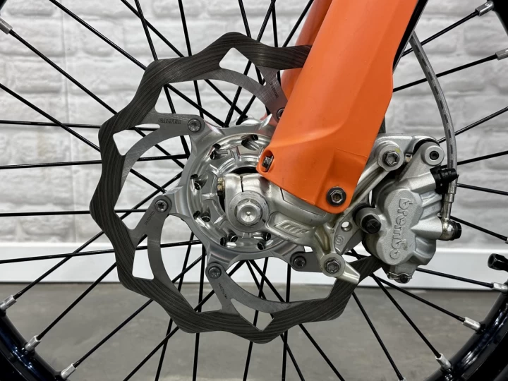 2023 KTM 350 SX-F EFI + 4 TEMPS + SEULEMENT 35 HR + MX - MOTOCROSS - ENDURO + RARE 